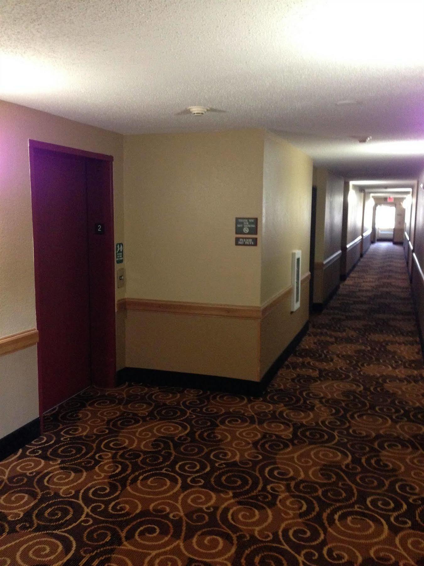 Americinn By Wyndham Elkhorn Near Lake Geneva Exterior foto